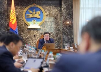 ЗГ: Гашуунсухайт, Ханги боомтоор нүүрс тээвэрлэлтийн тасралтгүй ажиллагааг хангаж ажиллахыг даалгав