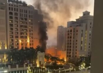 ОЙРХИ ДОРНОД: Дубайд пуужингийн хэлтэрхий унаж, зочид буудал шатжээ