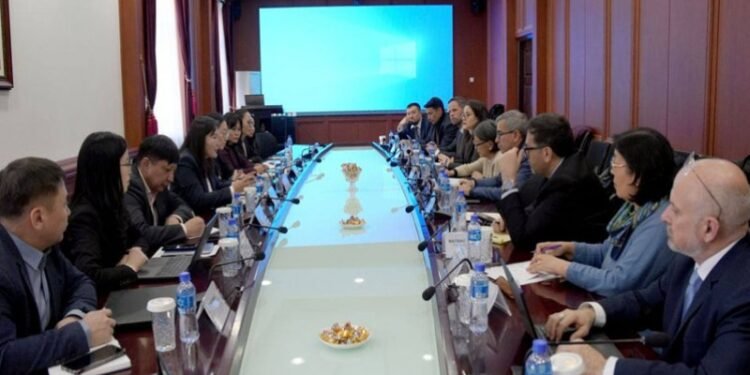 Олон улсын валютын сангийн төлөөлөгчид Монгол Улсад ажиллаж байна