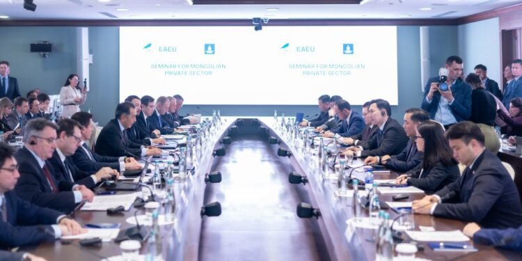Н.Учрал Монгол Улс, ЕАЭЗХ-ны бизнес хэлэлцүүлэгт оролцож, үг хэлэв