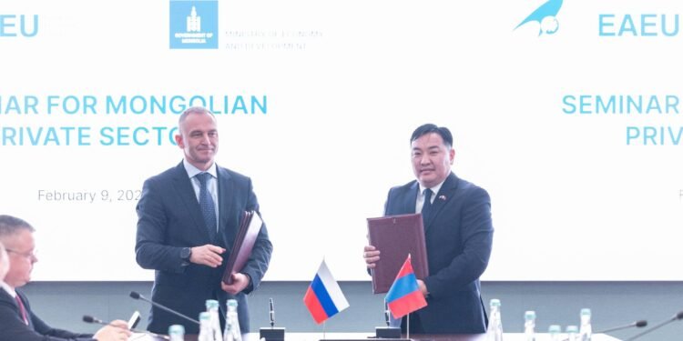 АЙЛЧЛАЛ: Монгол Улс, ОХУ-ын итгэмжлэлийн байгууллагууд санамж бичигт гарын үсэг зурлаа