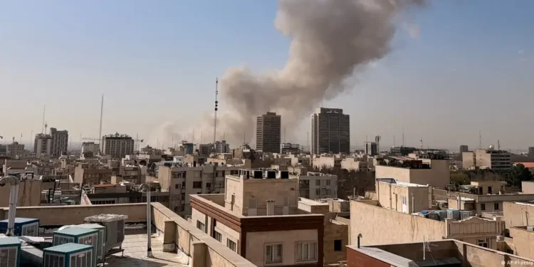 Израиль, АНУ Ираны эсрэг цэргийн ажиллагаа эхлүүллээ