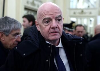 FIFA-гийн ерөнхийлөгч Жанни Инфантино ОХУ-д тавьсан хоригийг цуцлахыг дэмжив