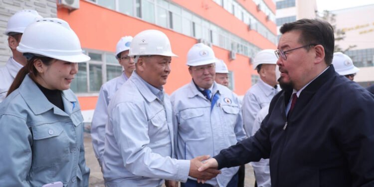 Дарханы “ДЦС-2” төслийн тооцооллыг цэгцлэх үүрэг өглөө