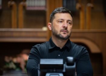 Зеленский Украины аюулгүй байдлын албанд “цэвэрлэгээ” хийхээ зарлав