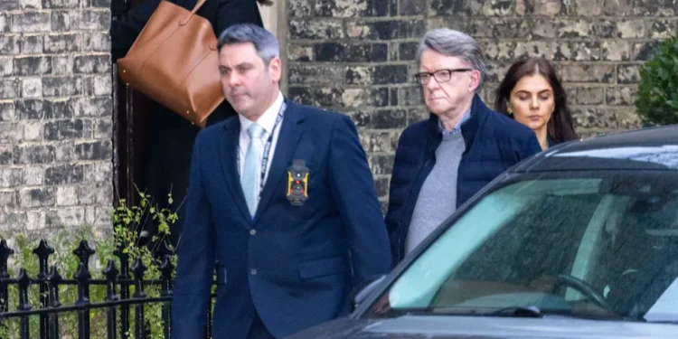 Элчин сайд асан Питер Манделсоныг “Epstein files”-тай холбоотойгоор баривчилжээ