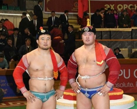 Б.Зоригтбаатар харцага түрүүлж, С.Сүхбат заан үзүүрлэв