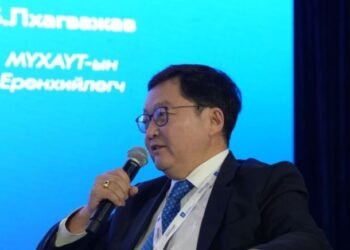 Монгол Улсын хөдөлмөрийн бүтээмж бүс нутгийн болон дэлхийн дунджаас бага байна