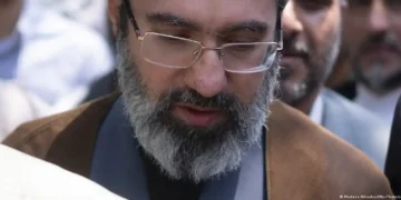 Али Хаменейн хүү Моджтабаг Ираны шинэ дээд удирдагчаар сонгосон гэжээ