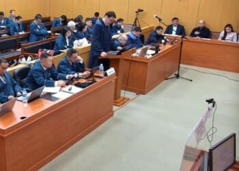 ШҮҮХ ХУРАЛ: “Хөгжлийн банкны” гэх 42 хүн, 3 хуулийн этгээдэд холбогдох хуралдаан болж байна